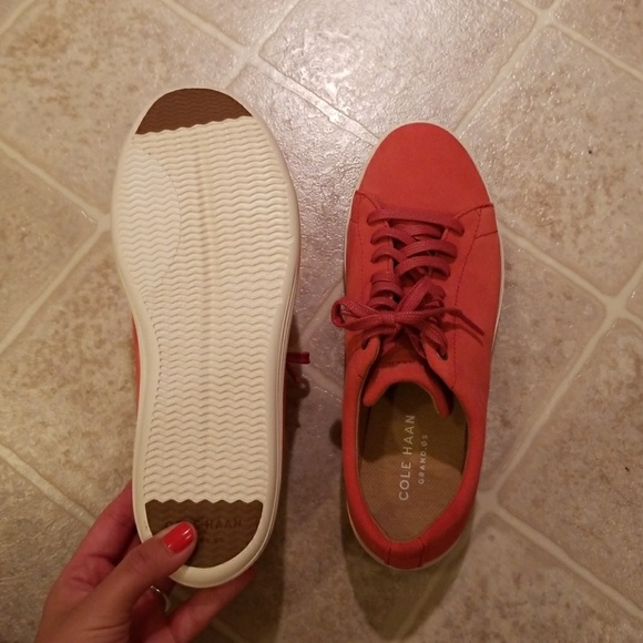 COLE HAAN -Grand 0s - Picture 3 of 3